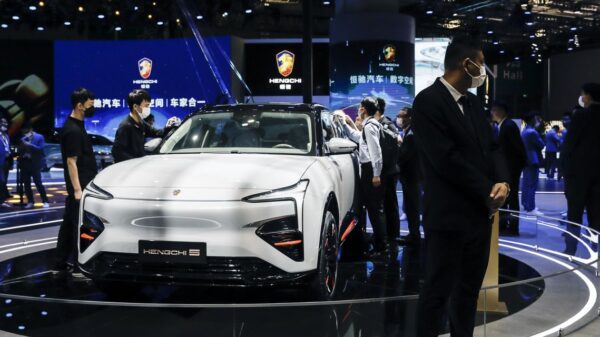 China Evergrande’s EV Unit Taps Investors Ahead of First Car Sales