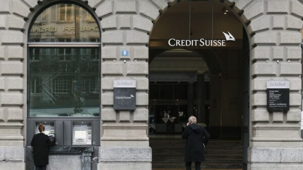 Credit Suisse Legal Woes Weigh on Revamp Plan