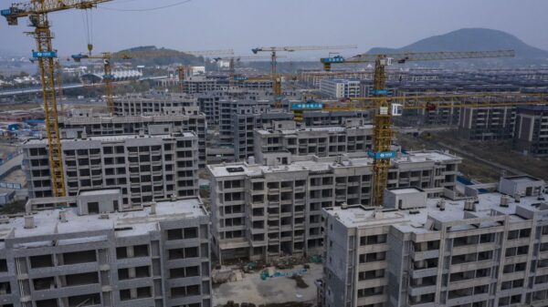 Chinese Developers Rally on Policy Hopes as Evergrande Again Averts Default