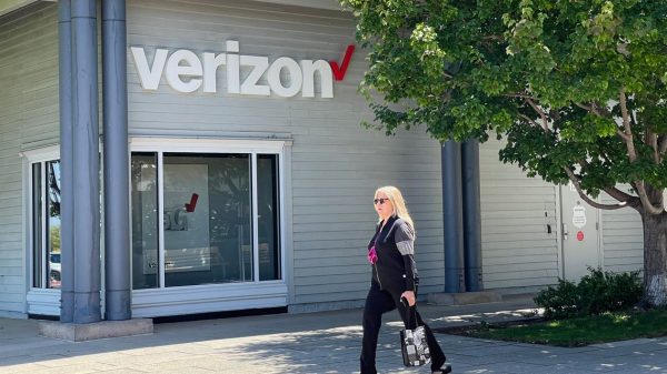 Verizon Completes Its Takeover of TracFone Wi-fi