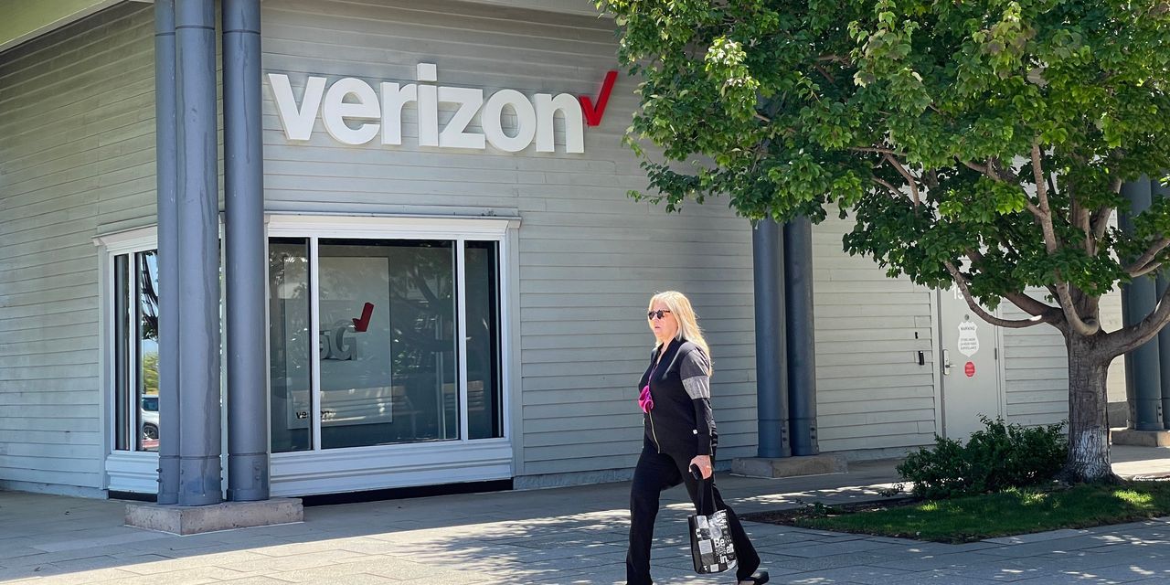 Verizon Completes Its Takeover of TracFone Wi-fi