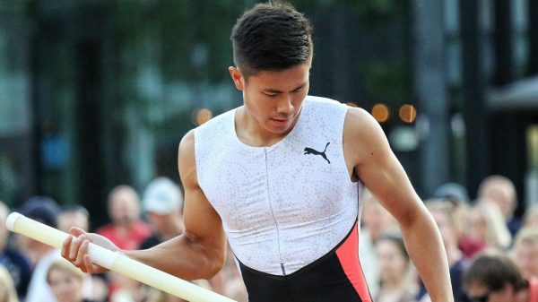 Cleared of wrongdoing by coach Petrov, pole vault ace Obiena recordsdata criticism vs Patafa