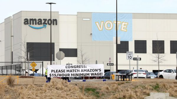 Amazon Alabama Employees to Maintain New Union Vote, Federal Labor Official Guidelines