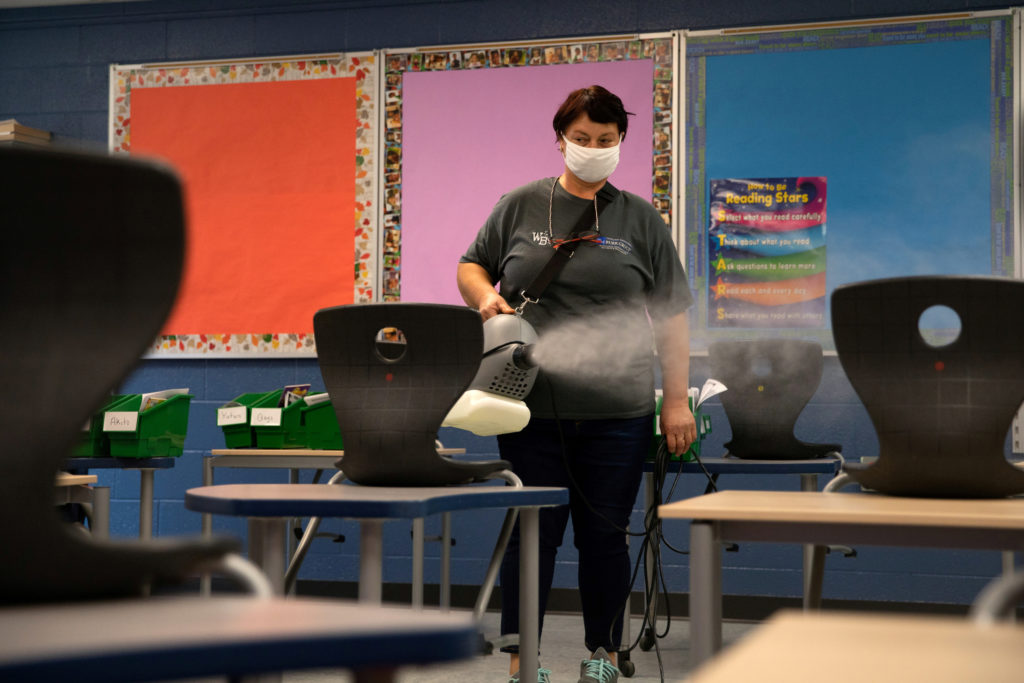 Rising COVID instances inflicting turmoil for Michigan faculties as flu season arrives