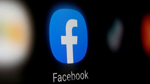 Facebook tests paid subgroups in subscription push, Tech News News & Top Stories