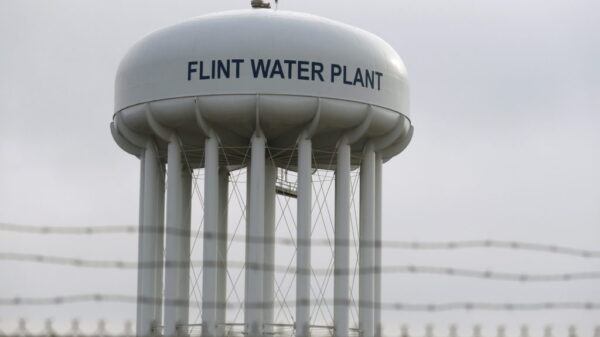 Only Michigan employee fired over Flint water to be paid 0K