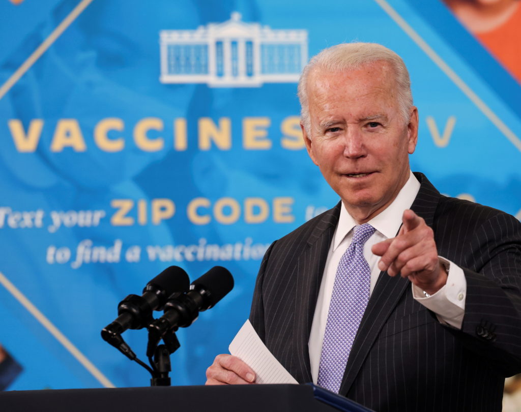 White Home says 92 % of federal employees beneath mandate are vaccinated