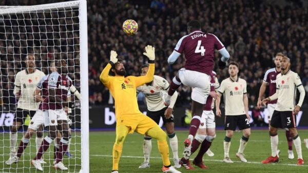 Football: West Ham beat Liverpool 3-2 to end record bid, Football News & Top Stories