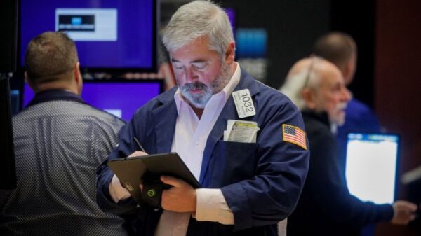 Wall Street pulls back, ending record streak, Companies & Markets News & Top Stories