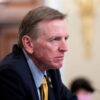 Rep. Gosar under fire for tweeting anime video depicting attack on Rep. Ocasio-Cortez