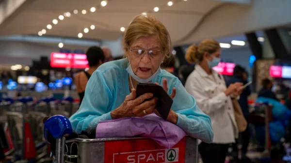 Vacationers Rush to South Africa Airport After Journey Bans Issued