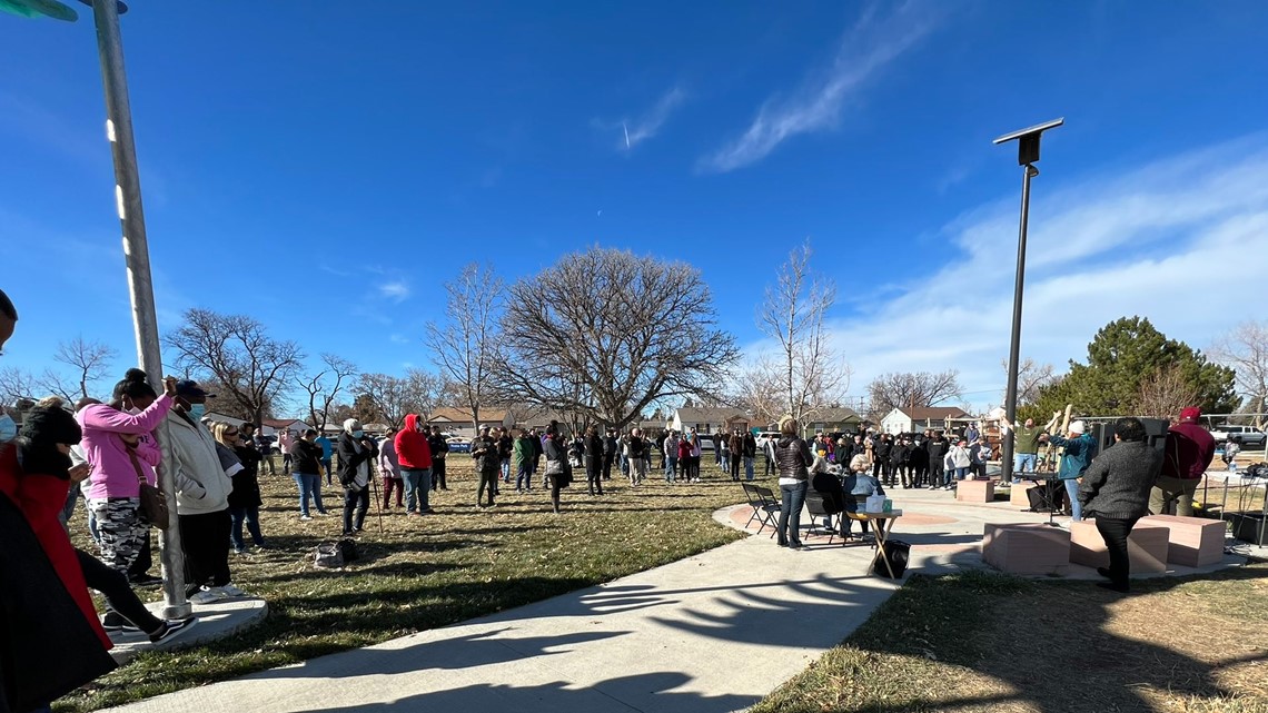 Aurora neighborhood holds prayer vigil at Nome Park