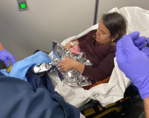 Lady provides beginning to child on board Delta flight, with assist from firefighters, nurse – Nationwide