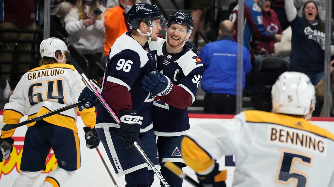 Colorado Avalanche defeat Predators, Mikko Rantanen has hat trick