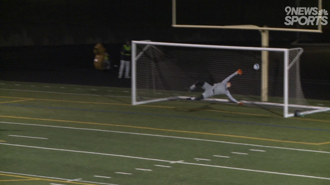 Fossil Ridge upsets top-seed Boulder in 5A boys soccer playoffs