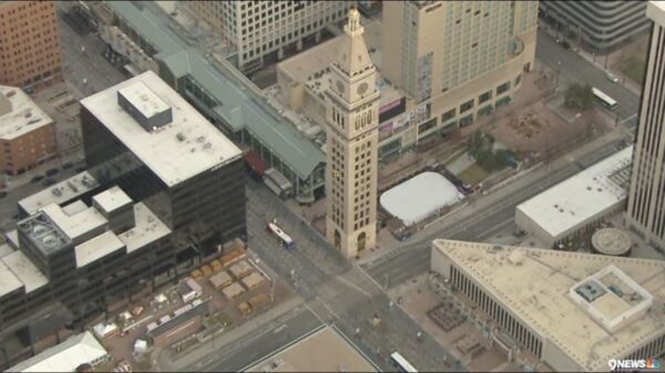 Ice-skating rink returns to Skyline Park in downtown Denver