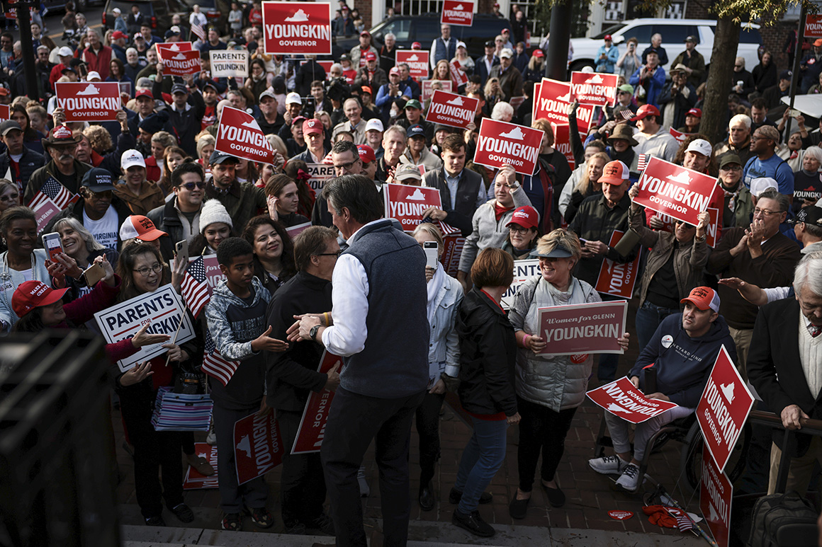 Republican wave builds to take back the House