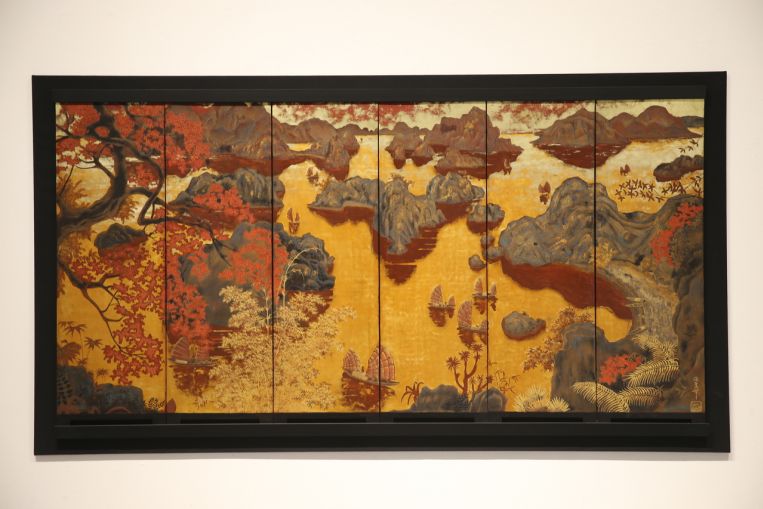 Lacquer screen from last Vietnamese Emperor to go under hammer at Bonhams, Arts News & Top Stories