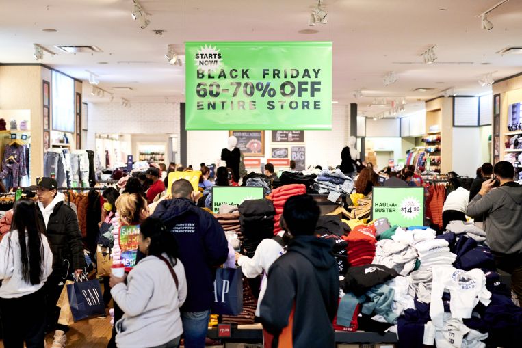 US Black Friday buyers tapered on-line splurge as some returned to shops, Financial system Information & Prime Tales