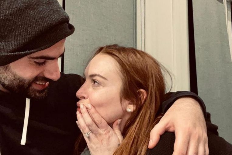 Actress Lindsay Lohan broadcasts engagement, Leisure Information & High Tales