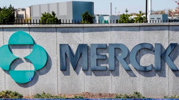 Merck’s COVID-19 capsule reduces hospitalization, demise danger by 30%, firm says – Nationwide