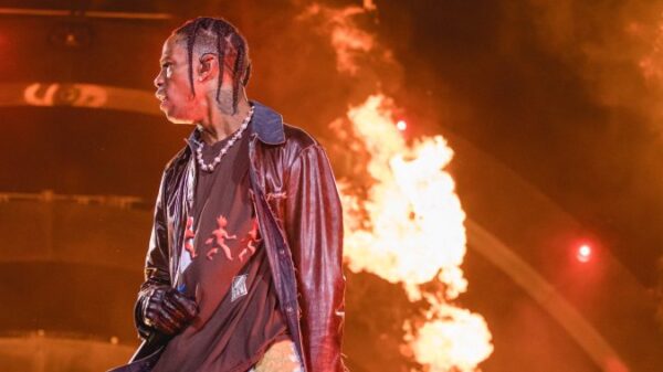 Travis Scott, Drake sued over deadly Astroworld concert crush – National