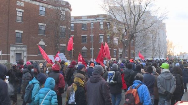 Montrealers exhibit at RCMP constructing in solidarity with Moist’suwet’en