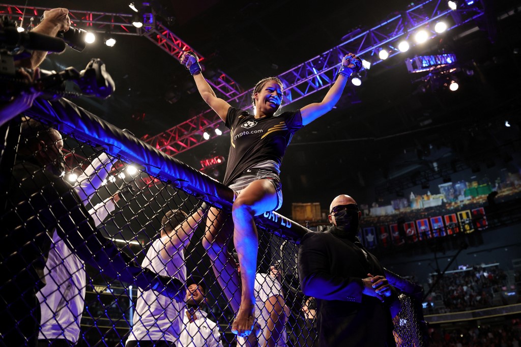 Julianna Pena stuns Amanda Nunes to say UFC bantamweight crown