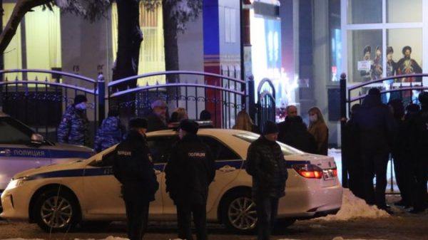 Gunman kills 2 inside Moscow authorities providers centre over reported masks dispute – Nationwide