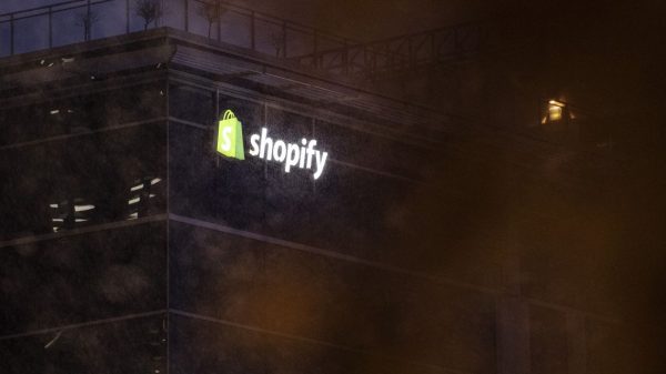 5 Publishers Sue Shopify Over ‘Textbook Pirates’