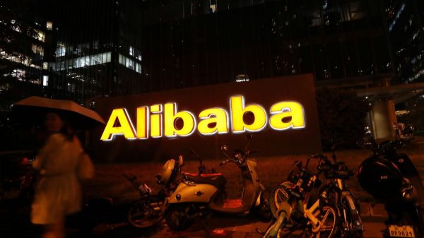 Alibaba Reshuffles E-Commerce Groups Amid Competitors, Slowing Development