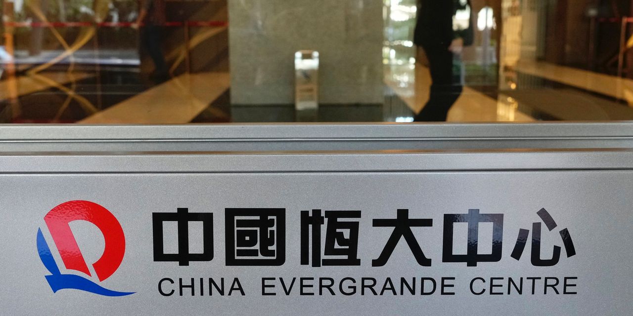 China Evergrande’s Managed Restructuring Is Below Means; Shares and Bonds Sink