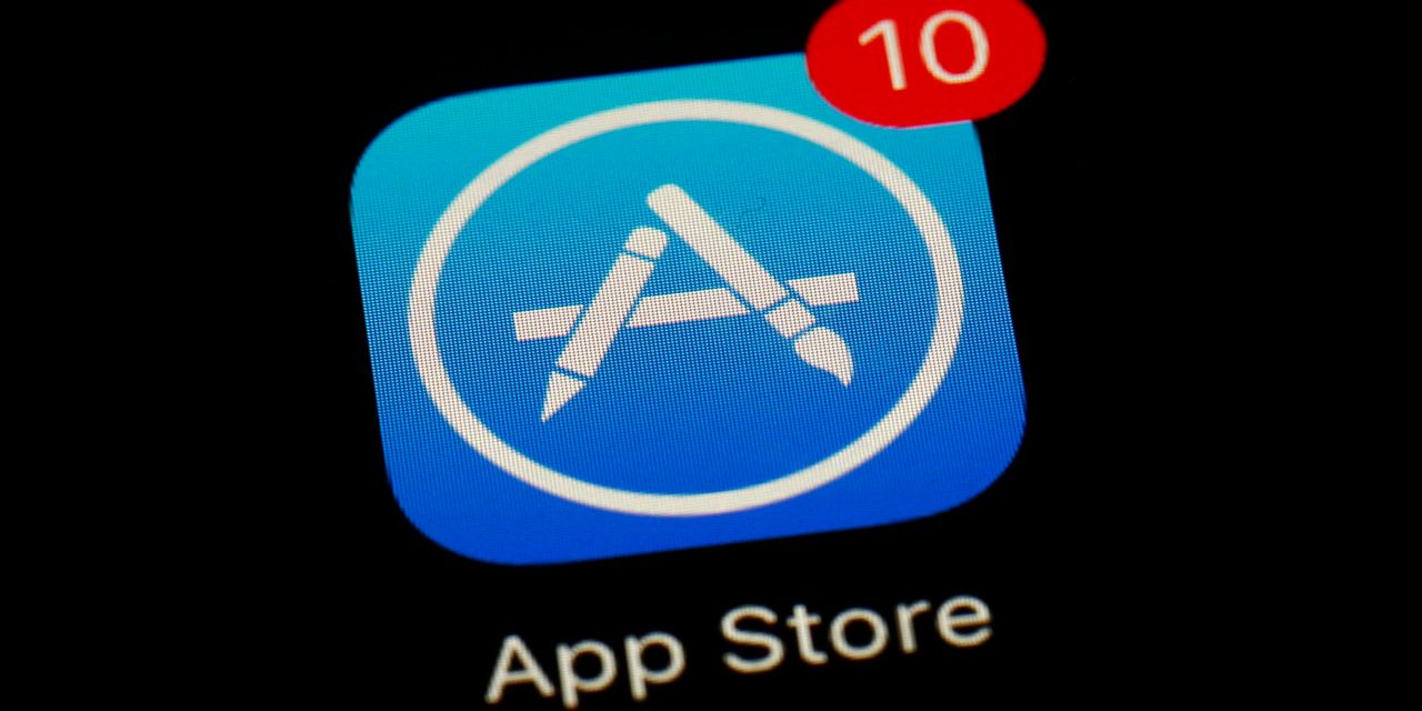 Apple Wins Delay in Monopoly Case, Permitting App Retailer Guidelines to Keep For Now