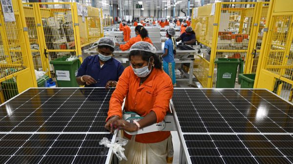 India Seeks Its Personal Photo voltaic Business to Counter China