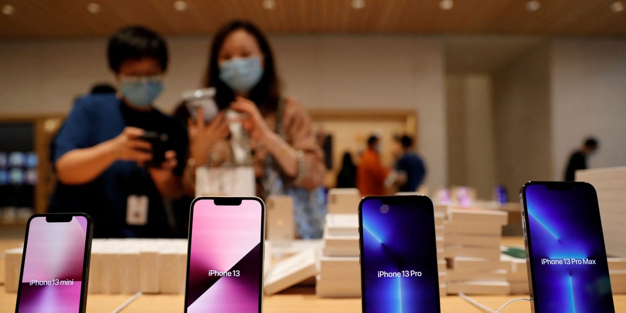 Apple Stays on Prime for Telephone Gross sales in China