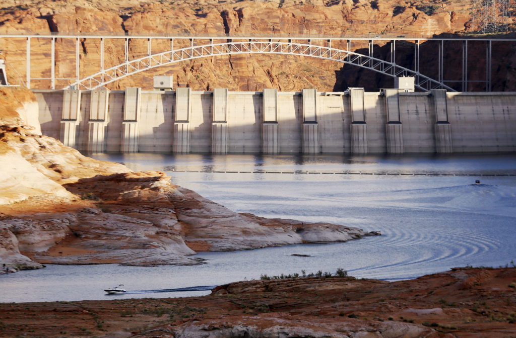 States volunteer to take extra cuts in Colorado River water