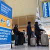 COVID-19 guidelines trigger delays at Canadian airports amid Omicron vacation journey – Nationwide