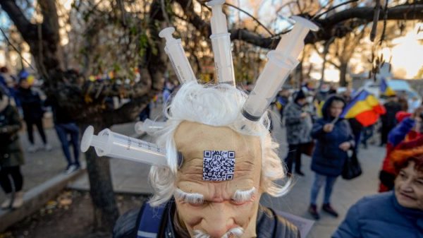 ‘Make Austria Nice Once more’: Hundreds protest COVID-19 restrictions in Europe – Nationwide