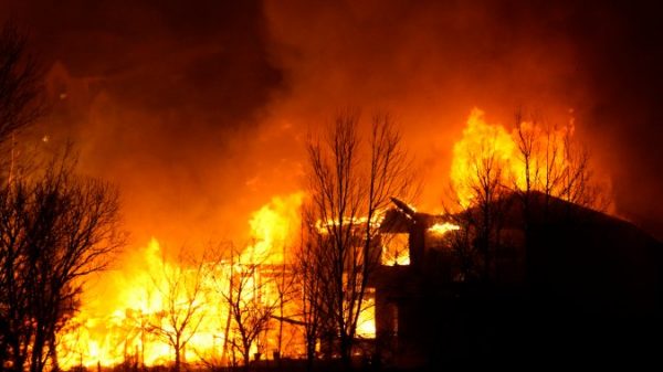Colorado wildfires burn a whole lot of houses and drive 1000’s to flee – Nationwide