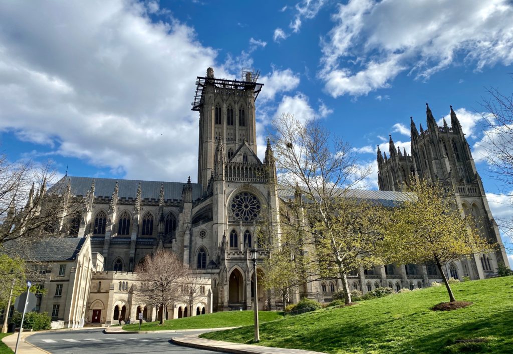 WATCH LIVE: The Nationwide Cathedral tolls bell marking 800,000 American COVID-19 deaths