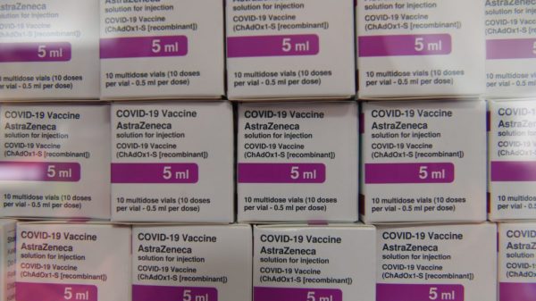 France places stress on the unvaccinated because it once more breaks its COVID-19 case document