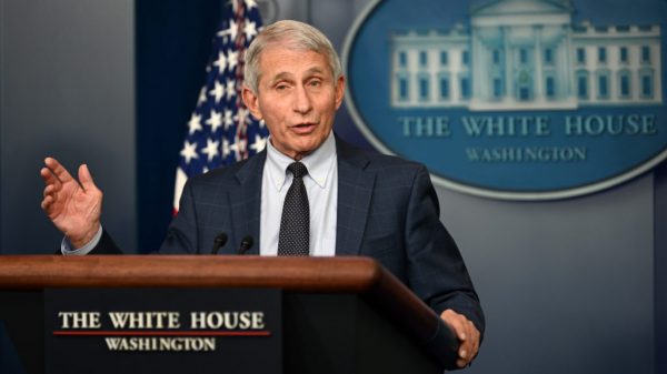 Fauci says early reviews encouraging about omicron variant