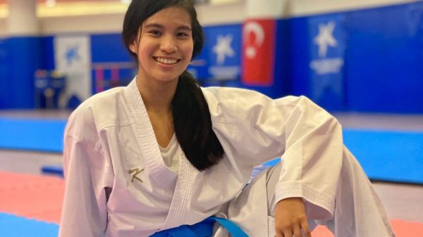 Properly-prepped PH karate group shoots for Worlds golds