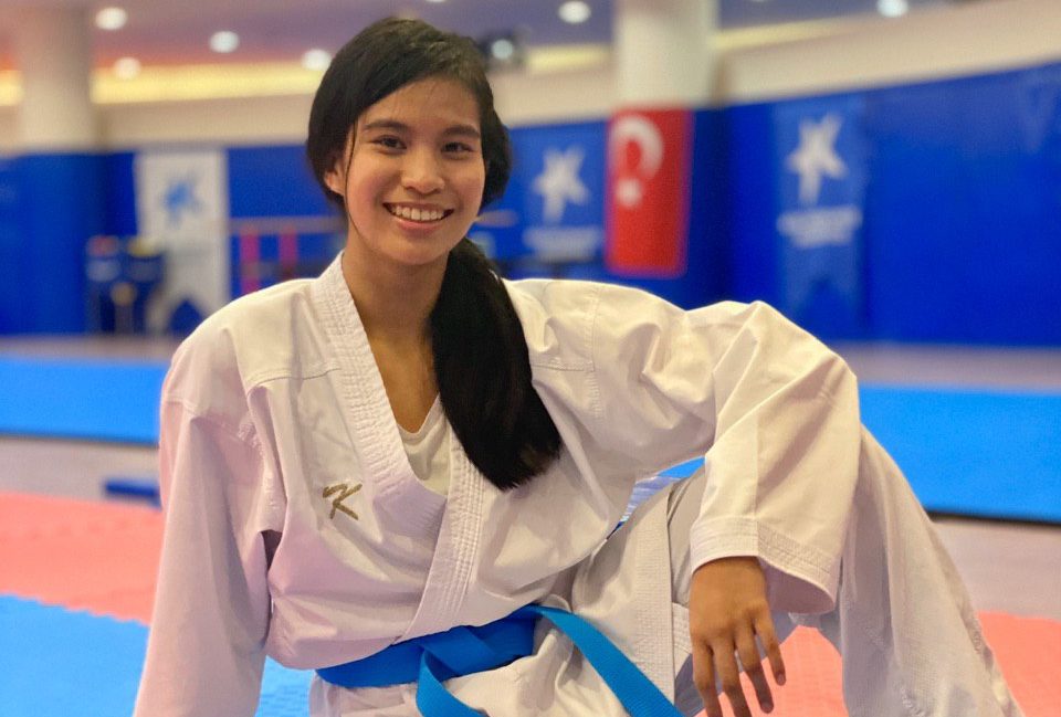 Properly-prepped PH karate group shoots for Worlds golds