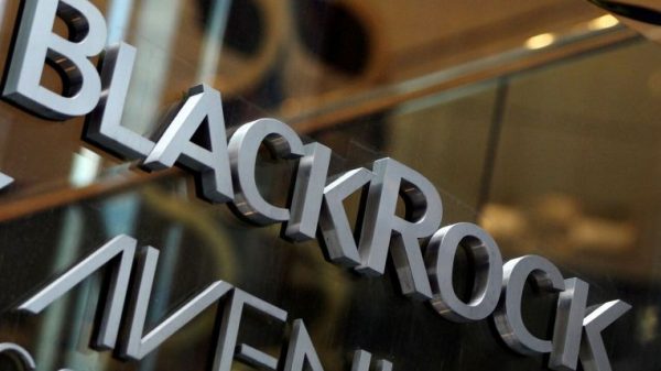 BlackRock, Goldman go for China over extra dear India shares, Make investments Information & Prime Tales