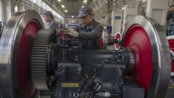 China manufacturing facility inflation slows in November from 26-year excessive, Economic system Information & High Tales