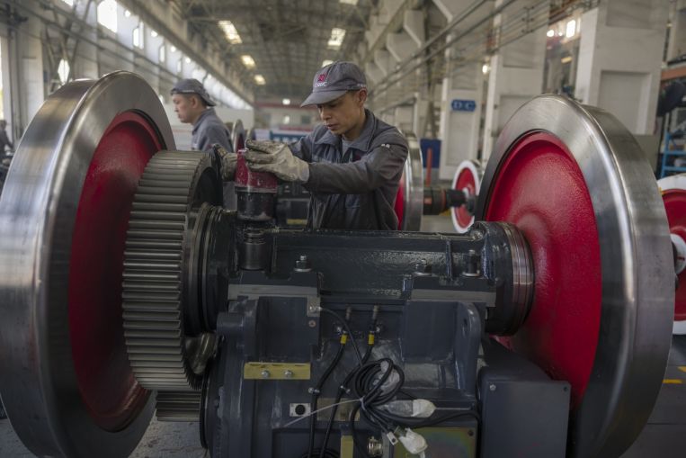 China manufacturing facility inflation slows in November from 26-year excessive, Economic system Information & High Tales