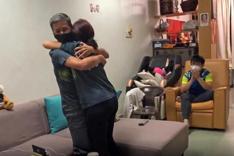 Badminton: From Ang Mo Kio to Penang, Loh Kean Yew’s household cheers youngest on at world champs