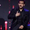 Bollywood megastar Salman Khan survives snake chunk