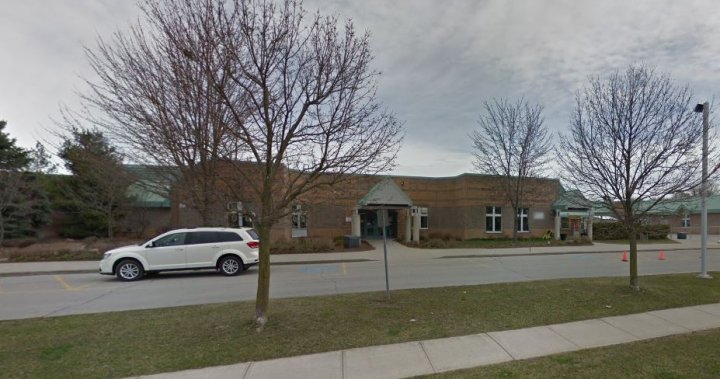 3 Catholic colleges, 2 public colleges tied to potential Omicron cluster in London, Ont.